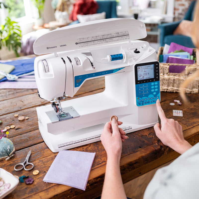 HUSQVARNA® VIKING® OPAL™ 650 Sewing Machine