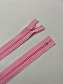 22" Regular Zippers | Islands Fabric